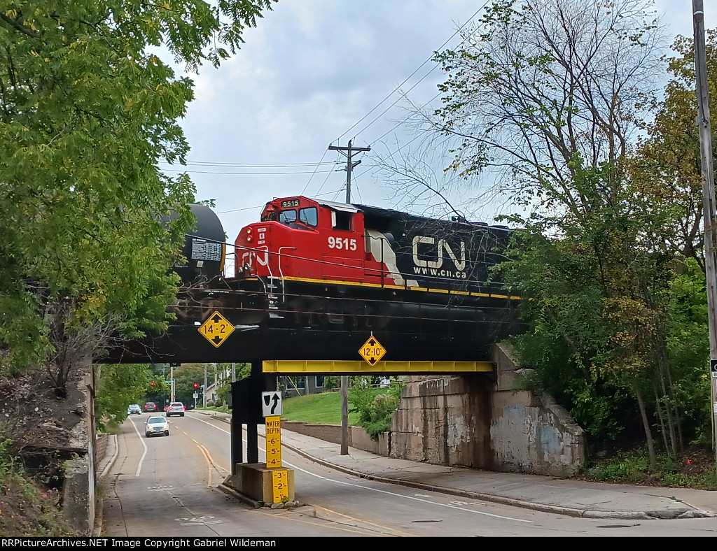 CN 9515 over Mason St. 